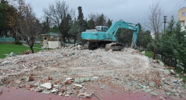 Çerkezköy Şehitliği’nde Düzenleme Çalışmaları