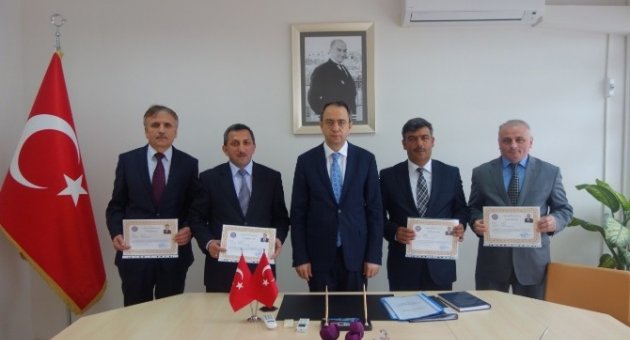 Çerkezköy’de Eğitimciler Ve Sağlıkçılar Ödüllendirildi