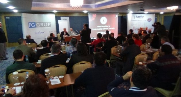 Cerrahlar Yeni Teknolojiyi Tartıştı