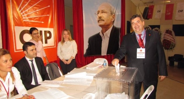Çeşme Chp’de Ekrem Oran Güven Tazeledi