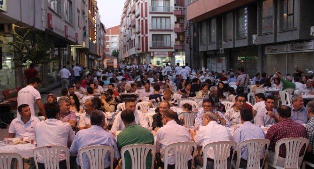 Chp Çan İlçe Örgütünden İftar Yemeği