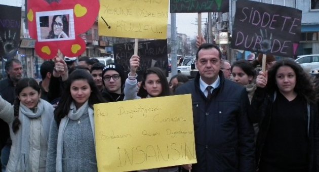 Chp Muratlı Kadın Kolları Başkanlığı: "bir Özgecan İdi Elimizden Kayan"