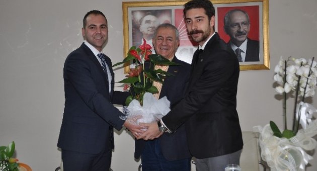 Chp’li Gençlerin Yeni Başkanı Görevi Devraldı