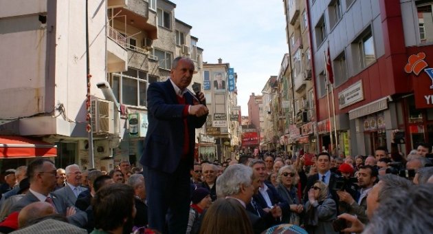 Chp’li İnce Vatandaşın Ayakkabısını Boyadı