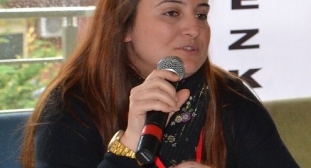 Chp’li Kadın Kolları Başkanı Şansını Öğrencilere Verdi