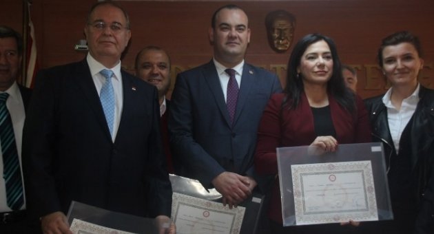 Chp’li Öztrak: "her Şeyi Kendi Aramızda Demokratik Bir Şekilde Halledeceğiz"