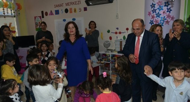 Çiğli Belediyesinden Çocuklara Yılbaşı Eğlencesi