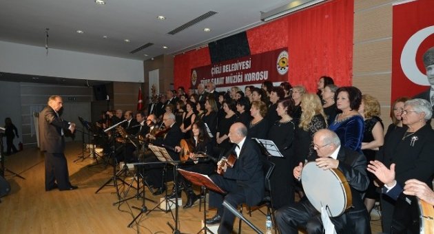 Çiğli’de Türk Müziği Korosundan Unutulmaz Konser