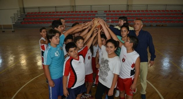 Çiğli’de Yaz Spor Okulları Heyecanı