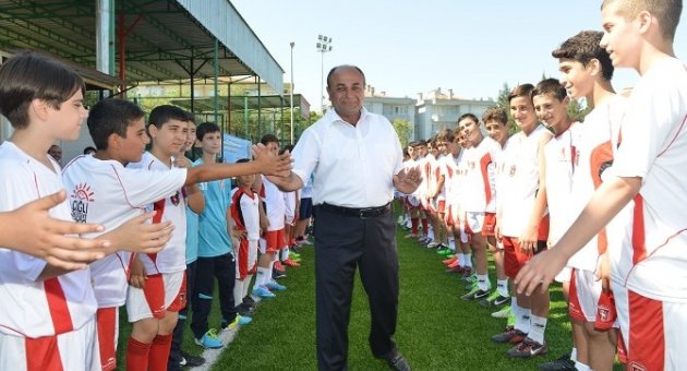 Çiğli’de Yaz Spor Okulları Heyecanı Başlıyor