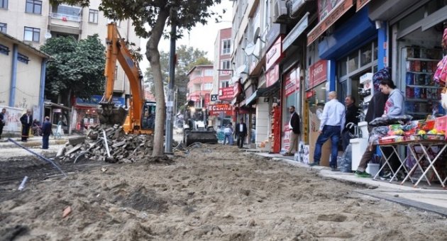 Çınarlı Caddesi Yeniden Şekilleniyor