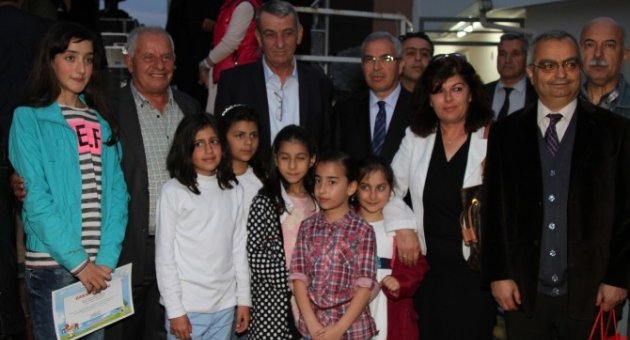 Çizgilerle ‘sev Kardeşim’ Dediler