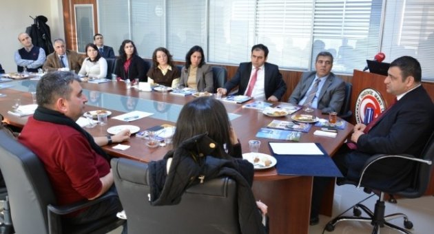 Çomü İlahiyat Fakültesi Akademik Kurul Toplantısı Yapıldı