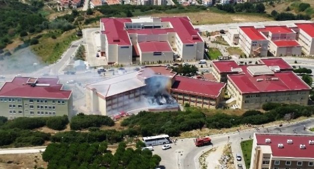 Çomü’de Yangın