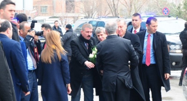 Cumhurbaşkanı Erdoğan, Chp’li Çanakkale Belediyesi’ni Ziyaret Etti