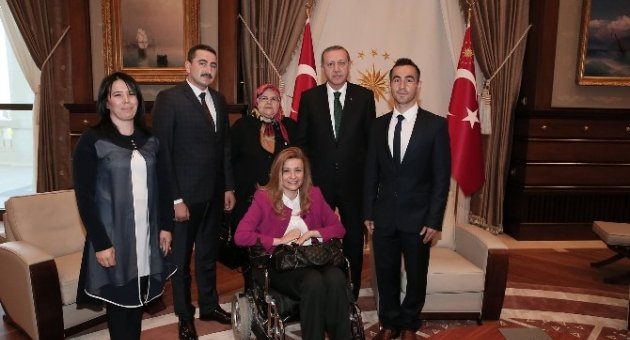Cumhurbaşkanı Erdoğan’dan Engelli Milletvekili Karaburun’a Özel İlgi