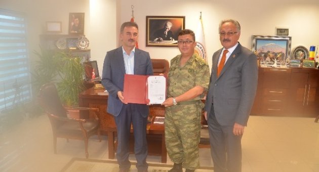 Cumhurbaşkanlığı Muhafız Alaylarında Kullanılan Gemlik Atlarına Coğrafi İşaret Belgesi Alındı