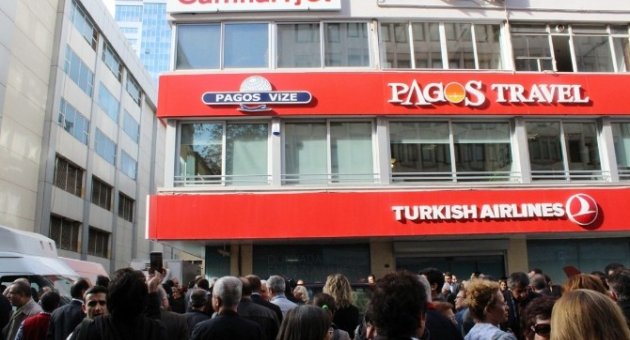 Cumhuriyet Gazetesi İzmir Temsilciliği Önünde Destek Eylemi