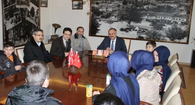 Cüneyt Yıldız: “maskeleri Yırtacak Bir Nesil Yetişiyor”
