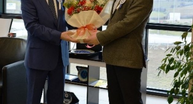 Defterdar Işık, Vergi Haftası Nedeniyle Çtso’yu Ziyaret Etti