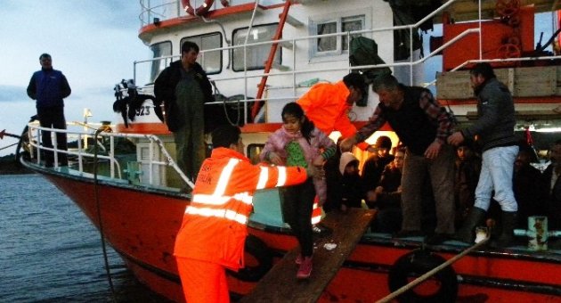 Denizde 119 Kaçak Göçmen Yakalandı
