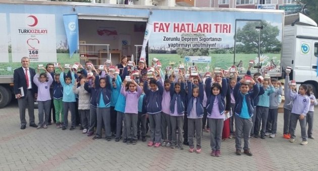 Deprem Simülasyon Tırı Tekirdağ’ın İlçelerinde