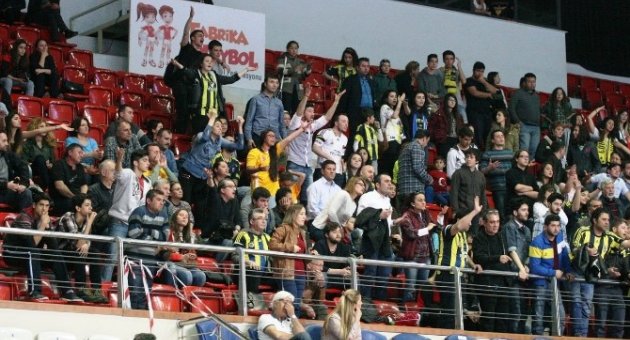 Derbide Taraftar Krizi