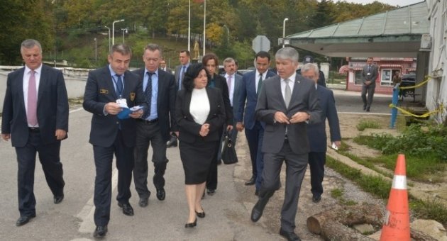 Dereköy Sınır Kapısı Tır Trafiğine Açılacak