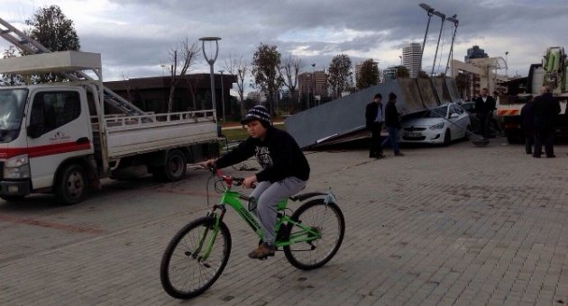 Dev Tabela Faciaya Teğet Geçti