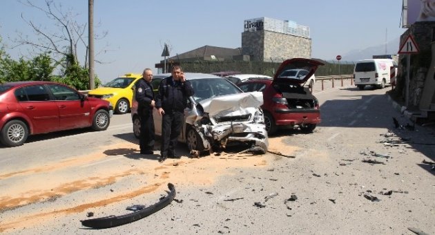Dikkatsizlik Kaza Getirdi