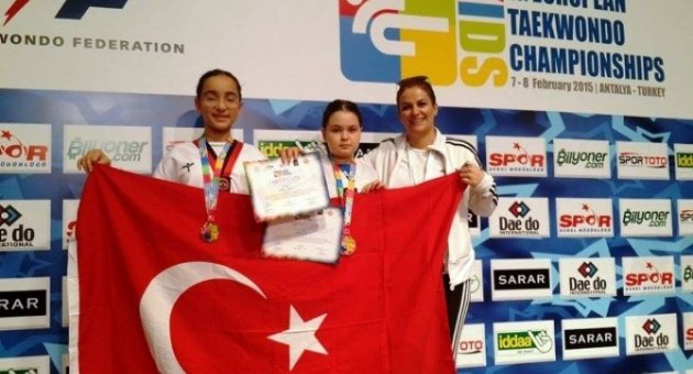 Doğdu’dan Başarılı Sporculara Türk Bayrağı