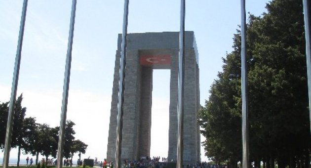 Dokuz Eylül Ortaokulu Şehitler Diyarında