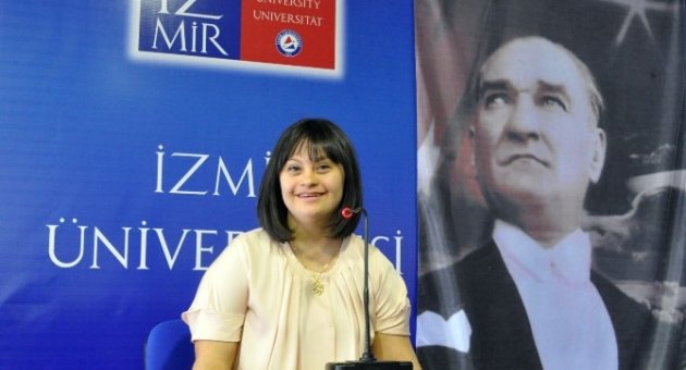 Down Sendromlu Deniz Mezun Olduğu Üniversiteye Konuşmacı Olarak Davet Edildi