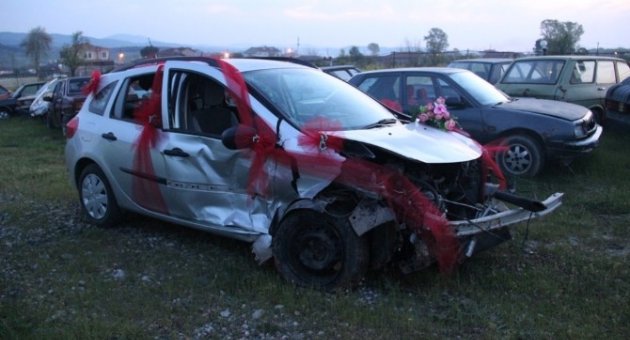 Düğün Aracı Kaza Yaptı: 7 Yaralı