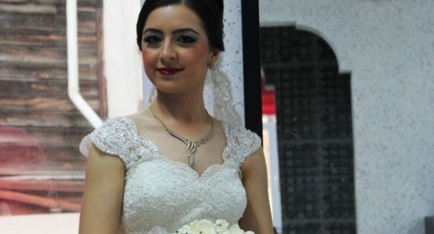 Düğün Sezonunun Açılmasıyla Bayan Kuaförlerinin Yüzü Güldü