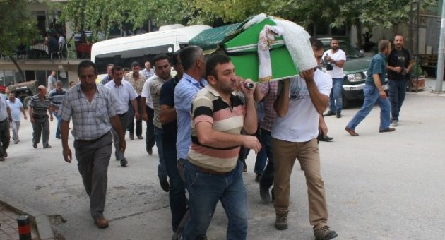 Düğünde Maganda Kurşunuyla Ölen Genç Kıza Duvağıyla Son Görev