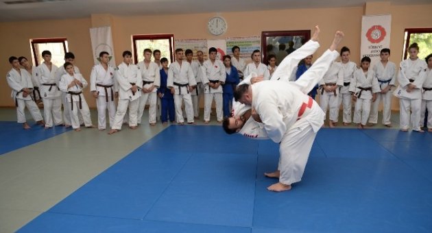 Dünyaca Ünlü Judocu Osmangazi’de
