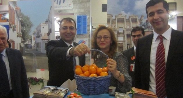 Dünyanın Dört Bir Yanından Gelen Turizmcilere Seferihisar Tanıtımı