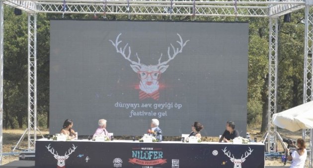 "dünyayı Sev, Geyiği Öp, Festivale Gel"