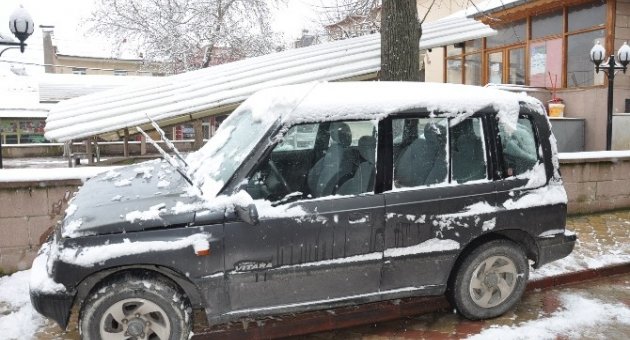 Dursunbey Beyaz Örtüyle Uyandı