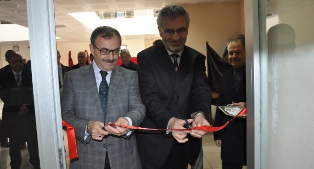 Dursunbey’de Kadınlar Ahşap Oyuncak Üretti