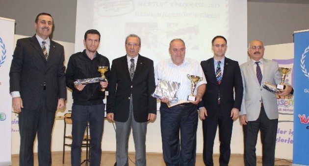 Ecdada Mektup Yazan Başarılı Öğrenciler Ödüllendirildi