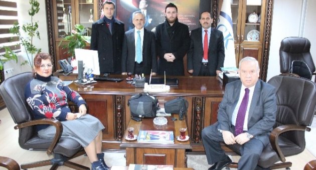 Edirne Basın Kulübü Üyelerinden Sgk İl Müdürü Karbuz’a Nezaket Ziyareti