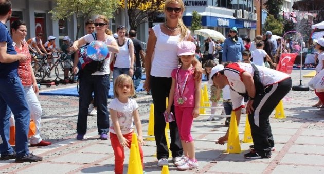 Edirne’de 19 Mayıs Atatürk’ü Anma, Gençlik Ve Spor Bayramı Çeşitli Spor Etkinlikleriyle Kutlandı
