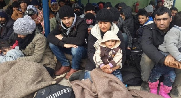 Edirne’de 71 Kaçak Göçmen Ve Bir Organizatör Yakalandı