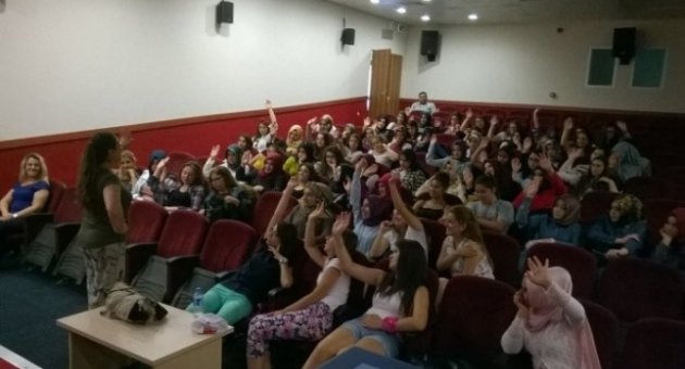 Edirne’de Gençlere Bağımlılık Yapıcı Maddelerle Mücadele Semineri Verildi