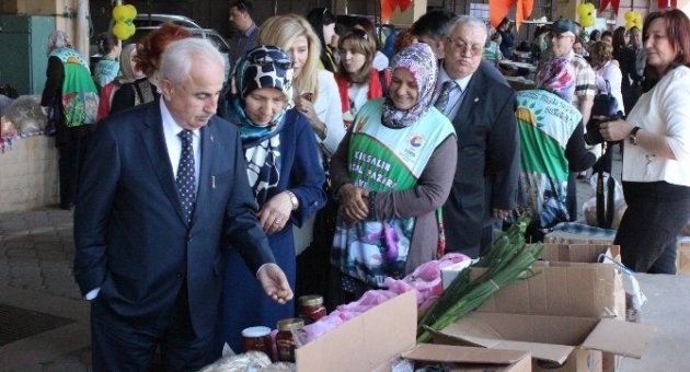 Edirne’de Organik Ürünler Pazarı Açıldı