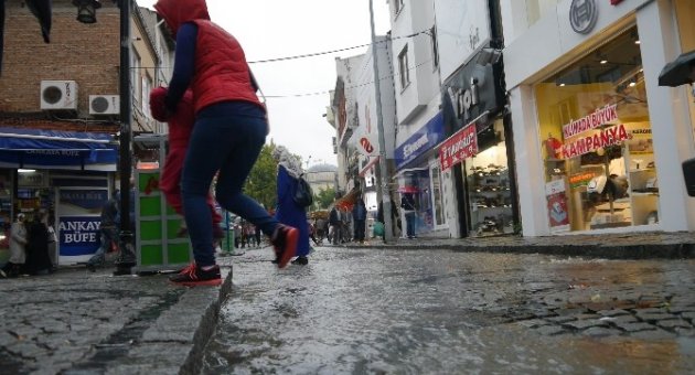 Edirne’de Sağanak Yağış