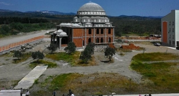 Edremit Anadolu İmam Hatip Lisesi Tatbikat Camisi İnşaatı Hızla Sürüyor