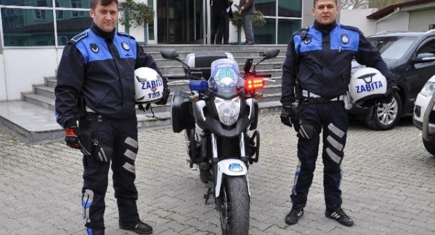 Edremit Belediyesi Motosikletli Zabıtalarla Daha Hızlı